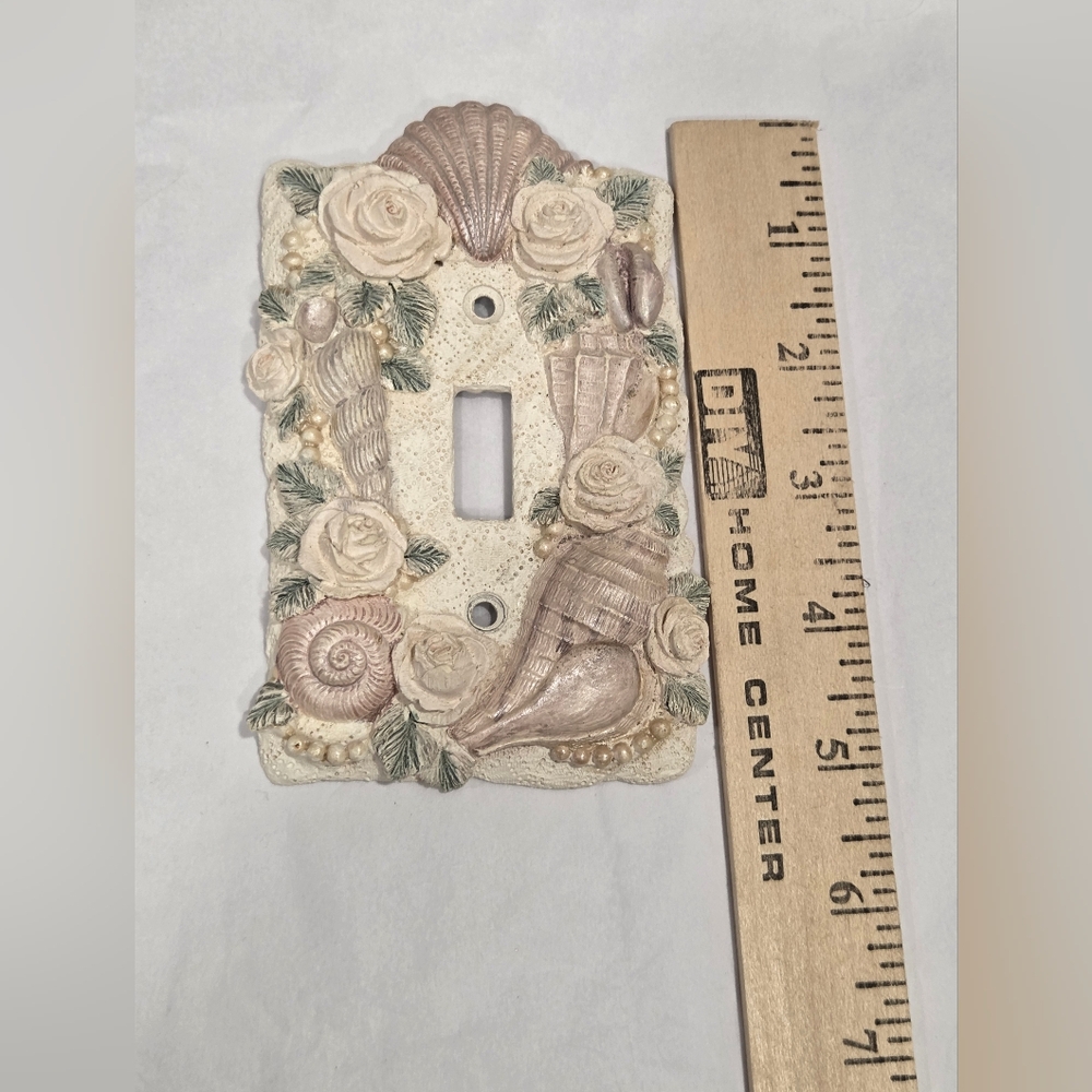 Vintage Resin Seashell Roses Pearl Switchplate - Picture 4 of 4